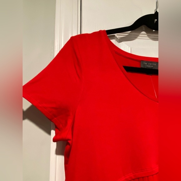 NWT Limited Size XL Red Short Sleeve V Neck Pleated Hem Flowy Tunic Stretch Top - Picture 9 of 13